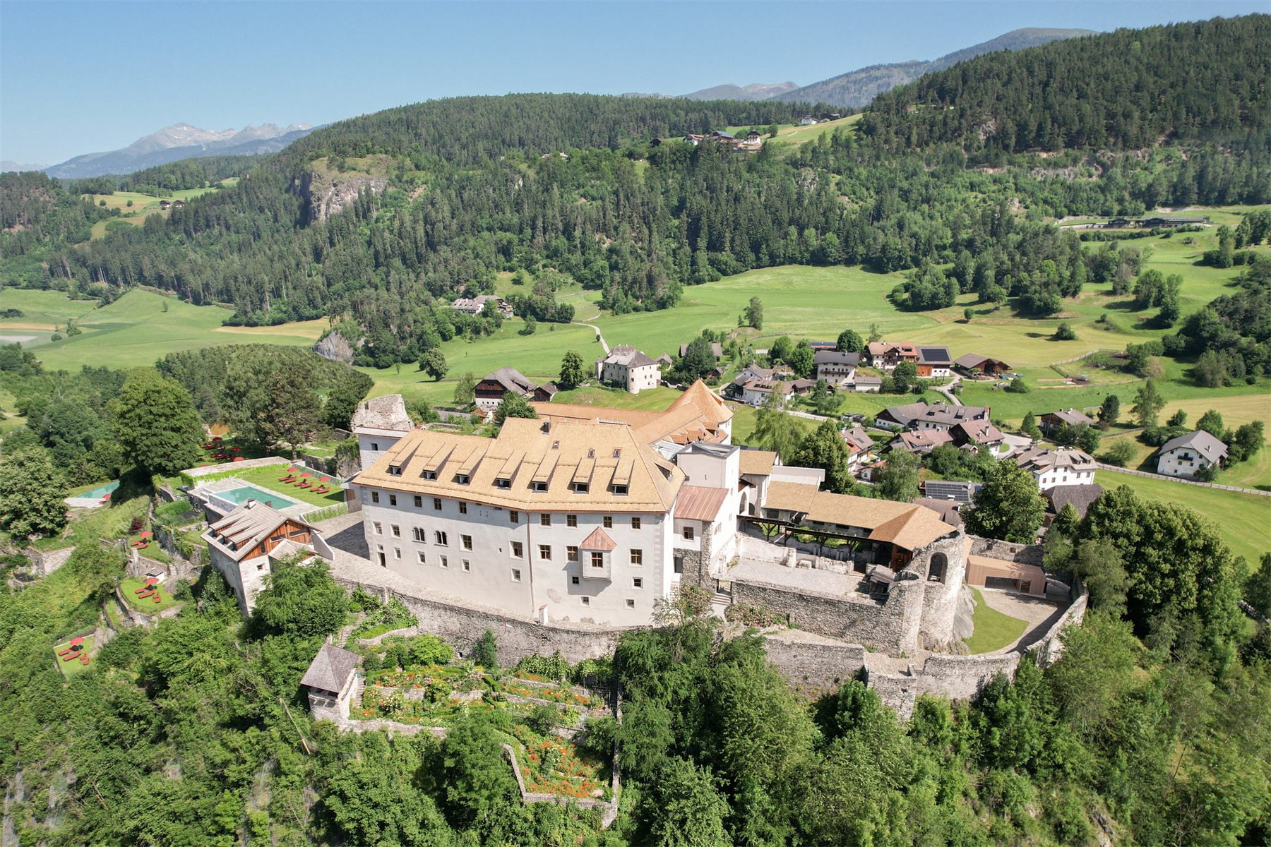 Hotel Sonnenburg — Übersicht